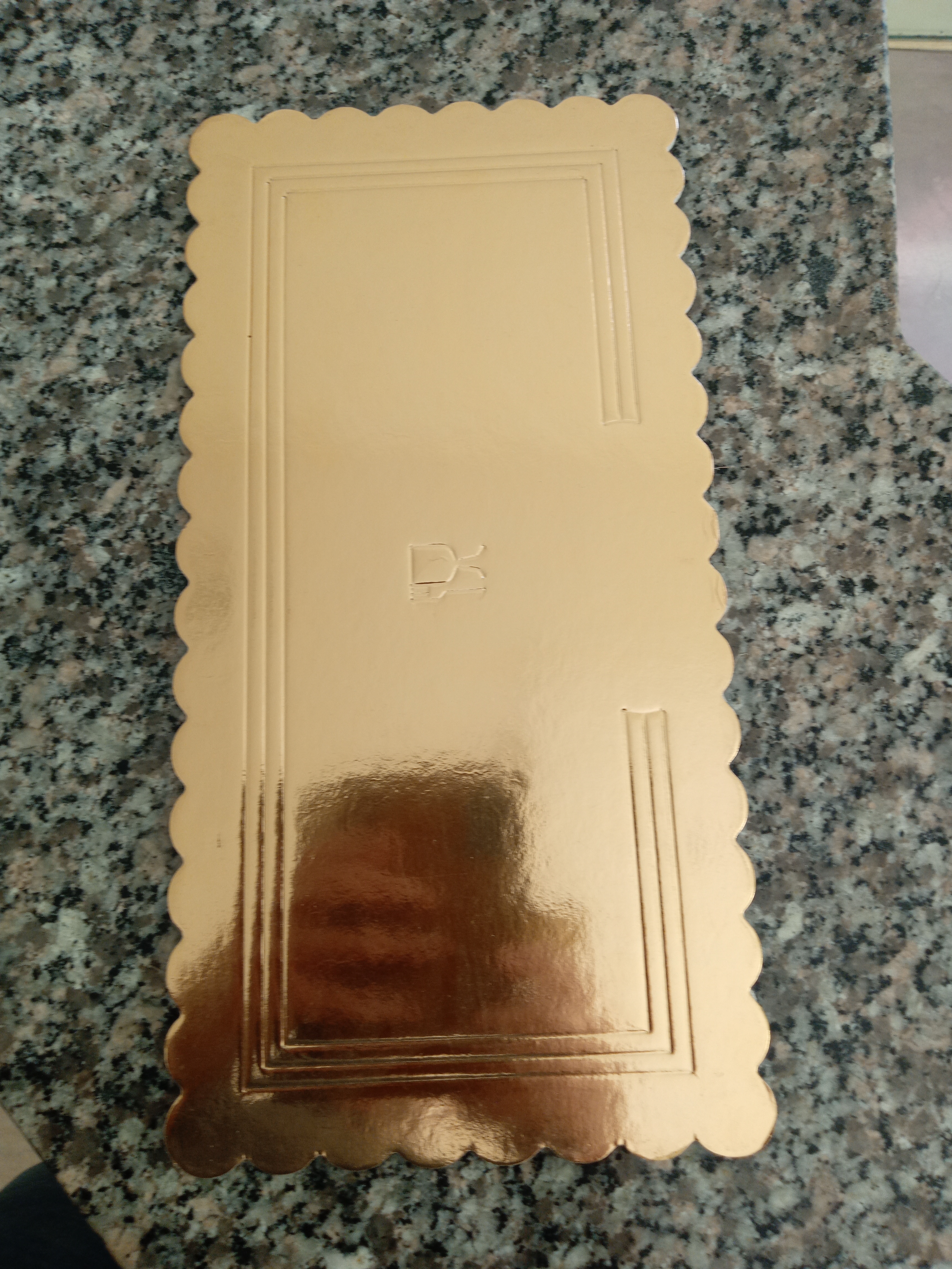 Tortová podložka zlatá 40 x 30 cm